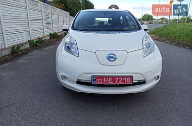 Хетчбек Nissan Leaf 2014 в 
