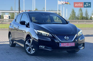 Хетчбек Nissan Leaf 2018 в 