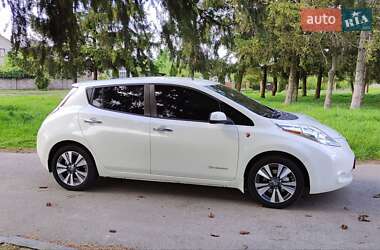 Хетчбек Nissan Leaf 2017 в 