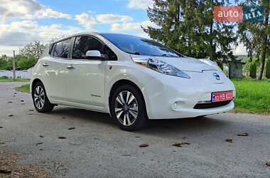 Хетчбек Nissan Leaf 2017 в 