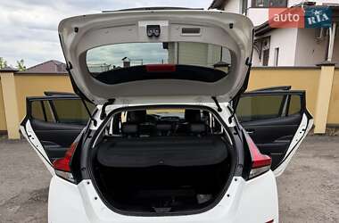 Хэтчбек Nissan Leaf 2020 в 