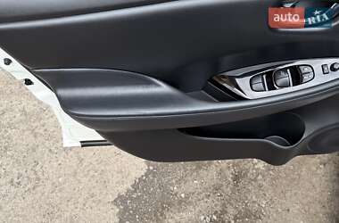 Хэтчбек Nissan Leaf 2020 в 