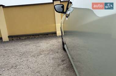 Хетчбек Nissan Leaf 2020 в 