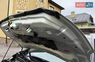 Хетчбек Nissan Leaf 2020 в 