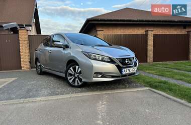 Хэтчбек Nissan Leaf 2018 в Киеве