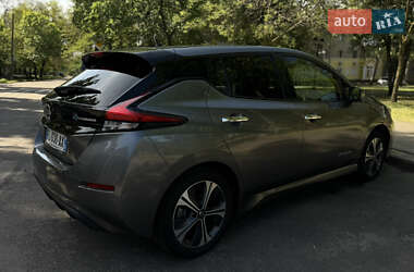 Хетчбек Nissan Leaf 2019 в 