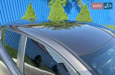 Хетчбек Nissan Leaf 2015 в 