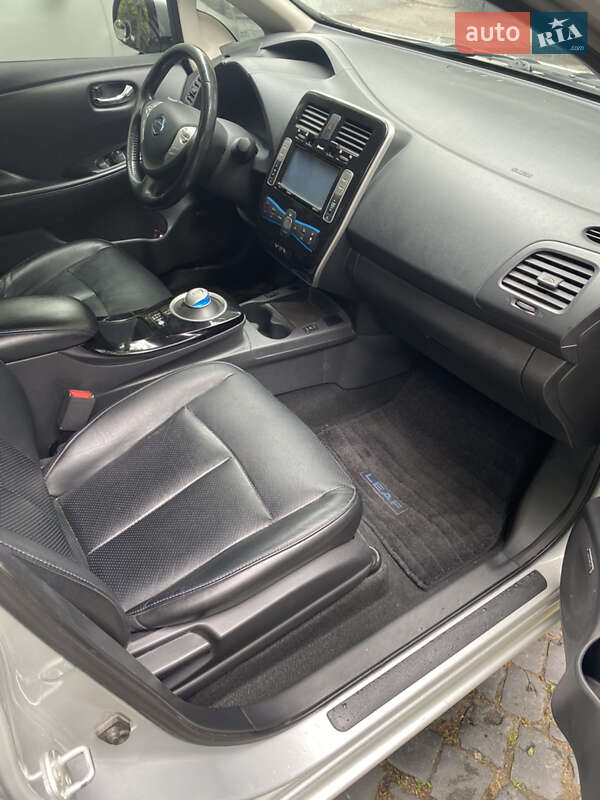 Хетчбек Nissan Leaf 2014 в Львові