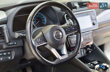 Хетчбек Nissan Leaf 2018 в 