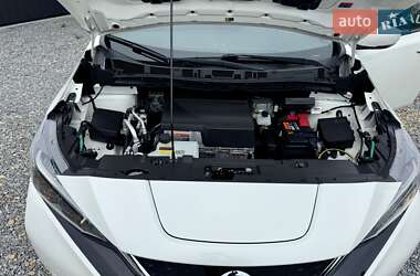 Хэтчбек Nissan Leaf 2020 в 