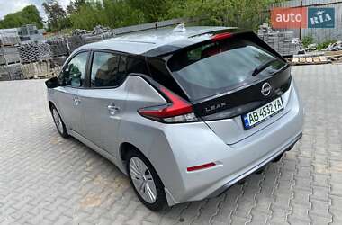 Хэтчбек Nissan Leaf 2022 в 