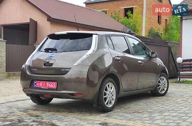 Хетчбек Nissan Leaf 2016 в 