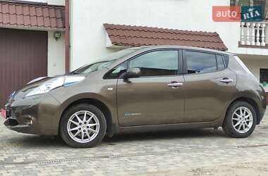 Хетчбек Nissan Leaf 2016 в 