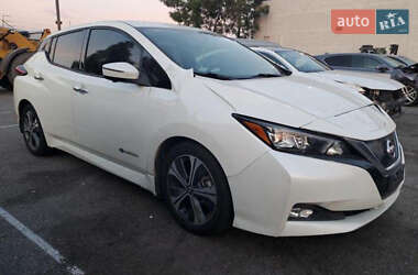 Хетчбек Nissan Leaf 2018 в 