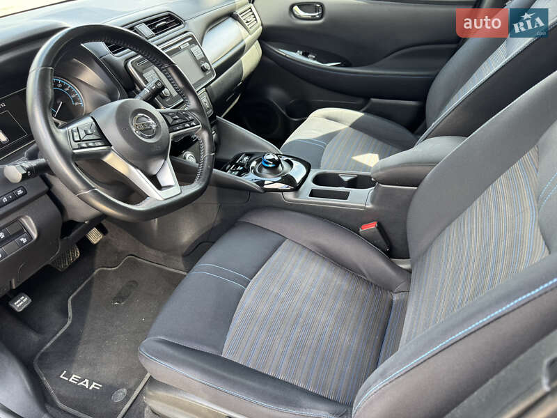 Хэтчбек Nissan Leaf 2018 в Одессе