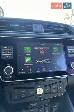 Хетчбек Nissan Leaf 2020 в 