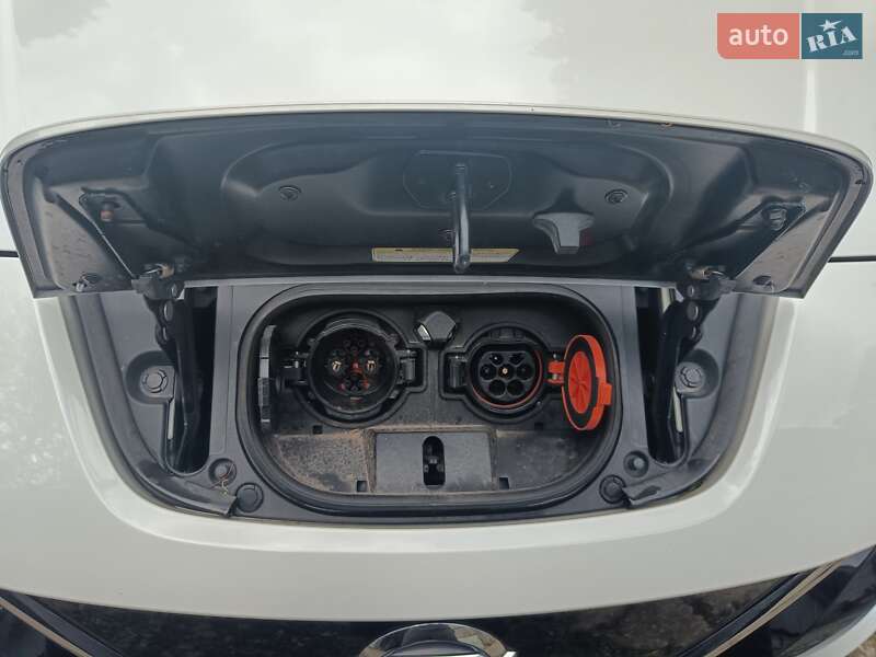 Хетчбек Nissan Leaf 2018 в Харкові