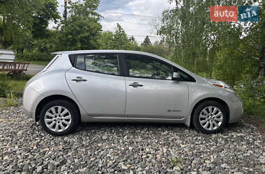 Хетчбек Nissan Leaf 2015 в Вишгороді