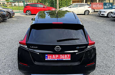 Хетчбек Nissan Leaf 2019 в 