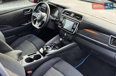 Хетчбек Nissan Leaf 2019 в 