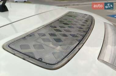 Хетчбек Nissan Leaf 2012 в 