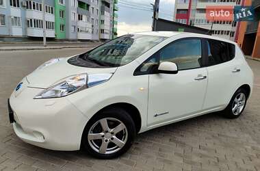 Хетчбек Nissan Leaf 2012 в 