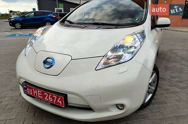 Хетчбек Nissan Leaf 2012 в 