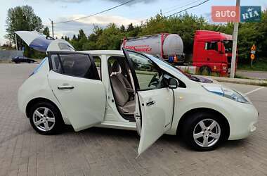 Хетчбек Nissan Leaf 2012 в 
