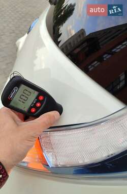 Хетчбек Nissan Leaf 2012 в 