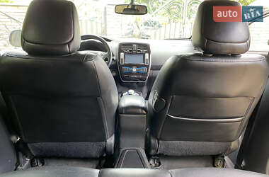 Хэтчбек Nissan Leaf 2014 в 