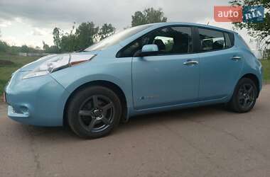 Хетчбек Nissan Leaf 2014 в 