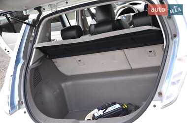 Хэтчбек Nissan Leaf 2013 в 
