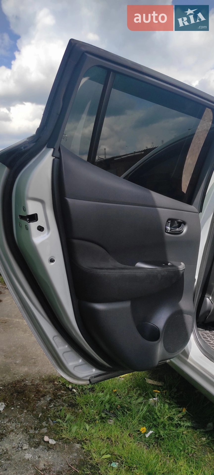 2014 Nissan Leaf - мініатюра 18