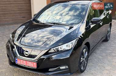Хетчбек Nissan Leaf 2019 в 