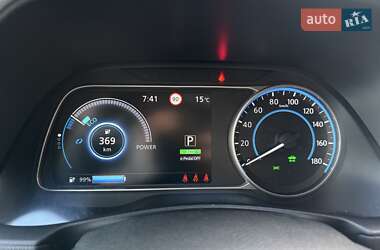 Хетчбек Nissan Leaf 2019 в 