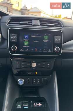 Хетчбек Nissan Leaf 2019 в 