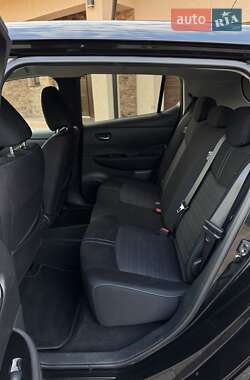 Хетчбек Nissan Leaf 2019 в 