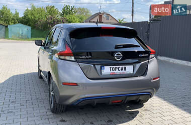 Хэтчбек Nissan Leaf 2019 в 