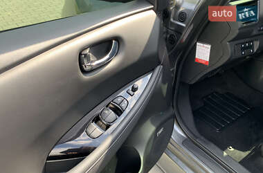 Хэтчбек Nissan Leaf 2019 в 