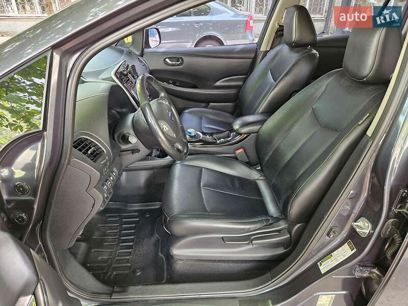 Хетчбек Nissan Leaf 2013 в Одесі