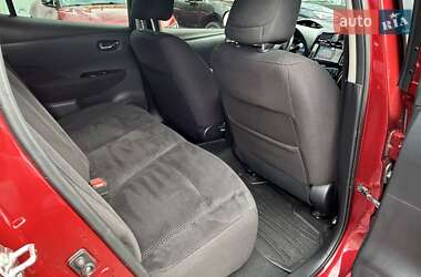 Хетчбек Nissan Leaf 2013 в 