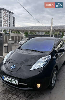 Хетчбек Nissan Leaf 2012 в Івано-Франківську