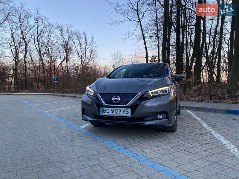 Хэтчбек Nissan Leaf 2020 в Львове