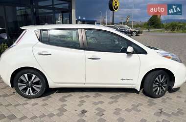 Хетчбек Nissan Leaf 2017 в 