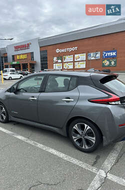 Хетчбек Nissan Leaf 2018 в 