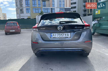 Хетчбек Nissan Leaf 2018 в 