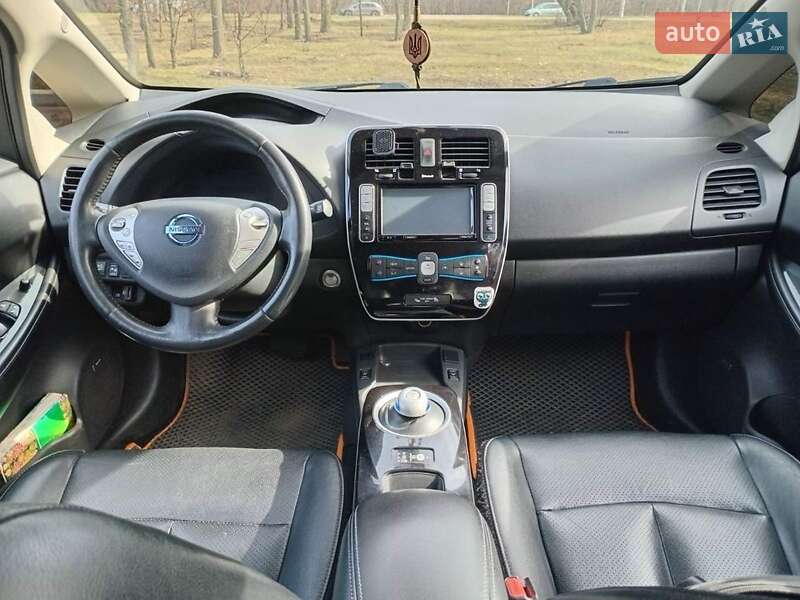 Хэтчбек Nissan Leaf 2014 в Черкассах