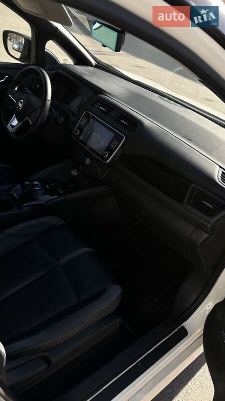Хэтчбек Nissan Leaf 2021 в Виннице фото 19 Хэтчбек Nissan Leaf 2021 в Виннице