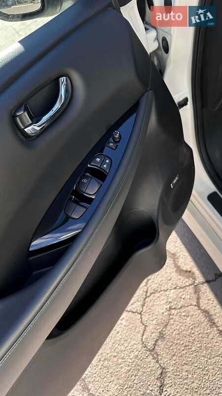 Хэтчбек Nissan Leaf 2021 в Виннице фото 18 Хэтчбек Nissan Leaf 2021 в Виннице