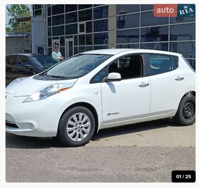 Nissan Leaf 2011